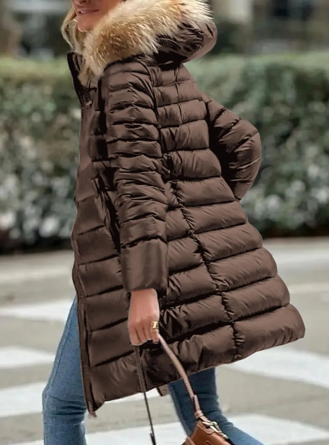 PRETTYGARDEN Women's Long Winter Puffer Coats Hooded Zip Up Thickened Parka Down Jackets Trendy Fashion Warm Outerwear